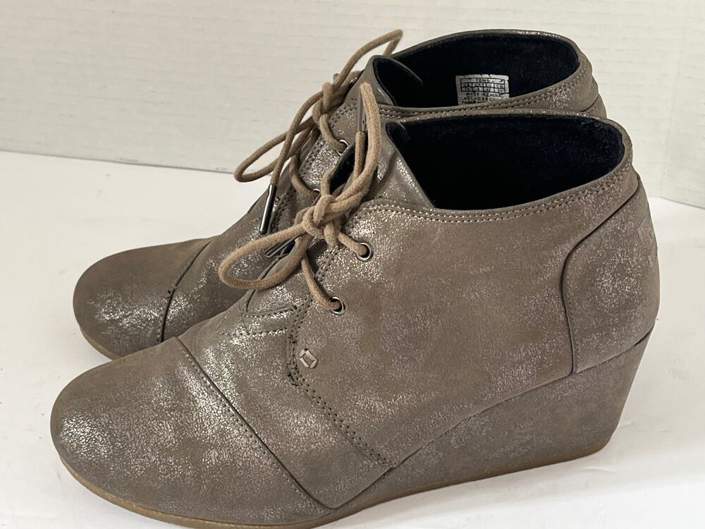 Women's Toms Gray Metallic Lace-up 3 inch Wedge Fall Winter Boot Bootie Size 10